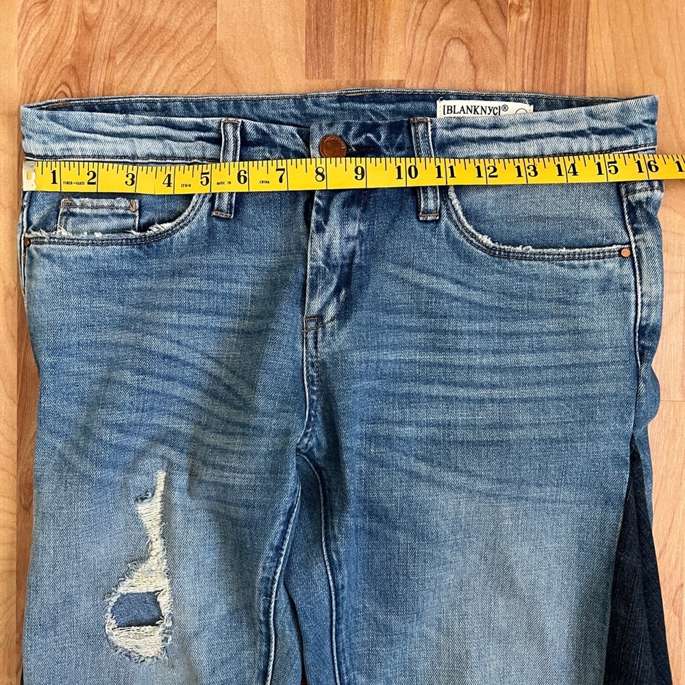 Upcycled Reworked Blank NYC Two-Tone Relaxed Barrel Jeans Stretch Denim sz 28 - Picture 7 of 10